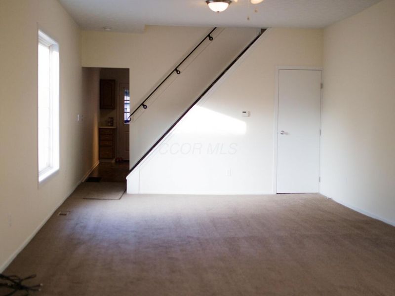 526 W 1st Avenue, Columbus, OH 43201 Photo 6