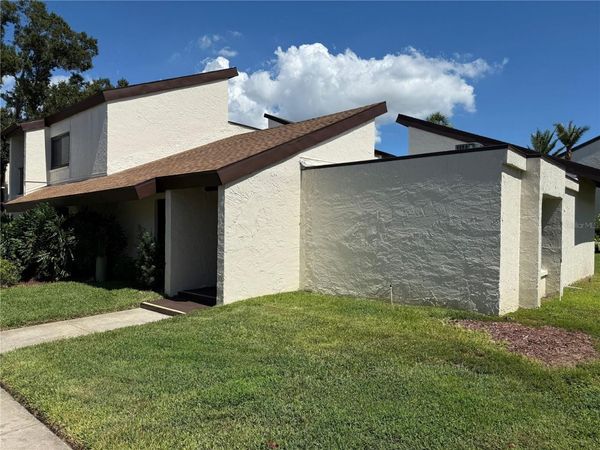 2207 BELLEAIR ROAD, Unit B22, CLEARWATER, FL 33764