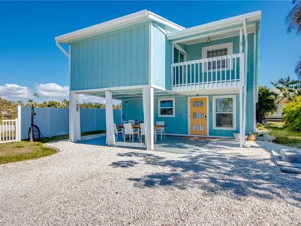 2430 Orange ST, ST. JAMES CITY, FL 33956