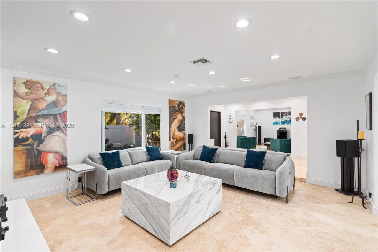 2839 NE 35th St, Fort Lauderdale, FL 33306 Photo