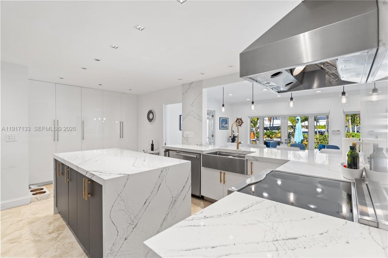 2839 NE 35th St, Fort Lauderdale, FL 33306 Photo