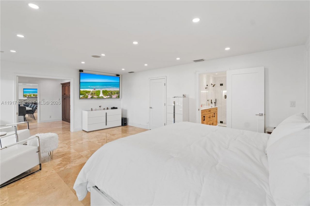 2839 NE 35th St, Fort Lauderdale, FL 33306 Photo