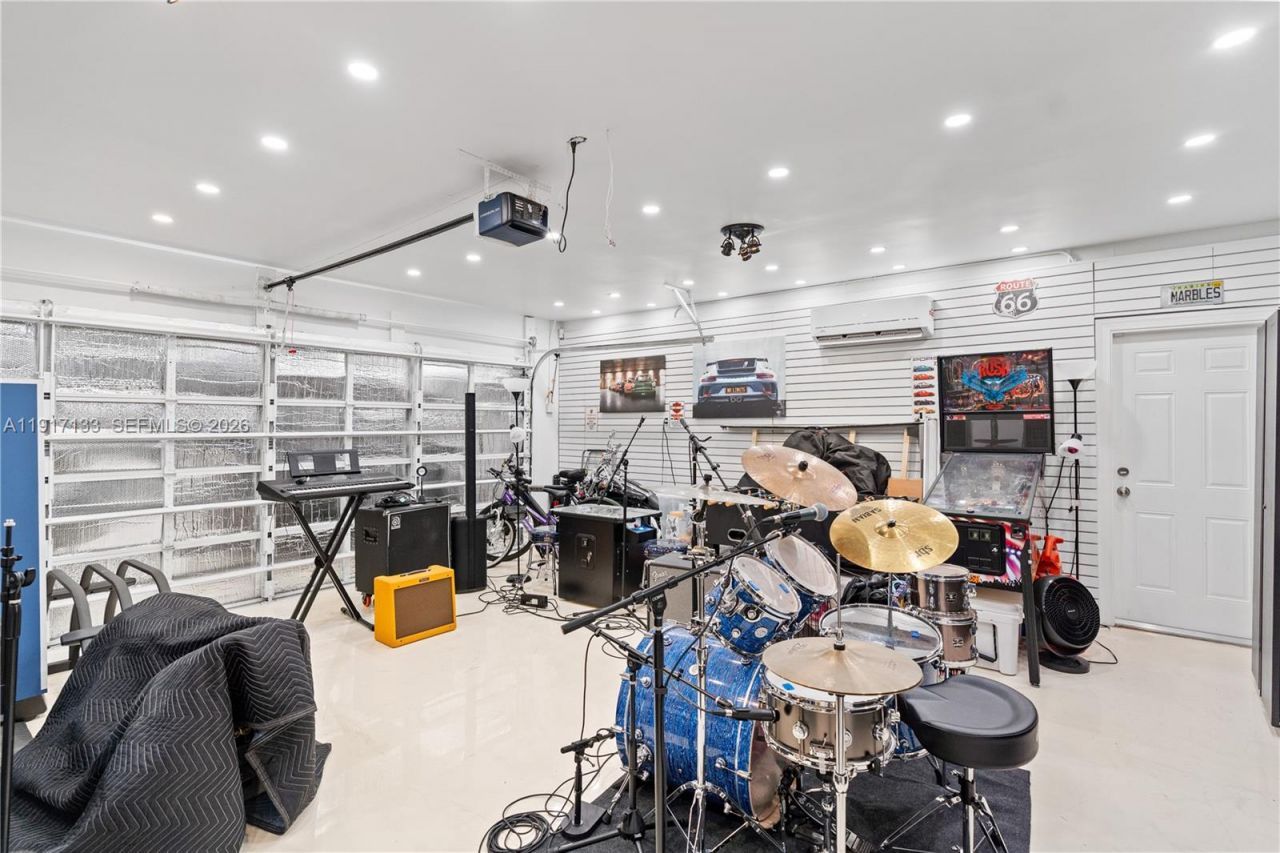 2839 NE 35th St, Fort Lauderdale, FL 33306 Photo