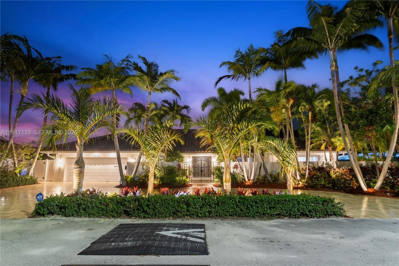 2839 NE 35th St, Fort Lauderdale, FL 33306 Photo