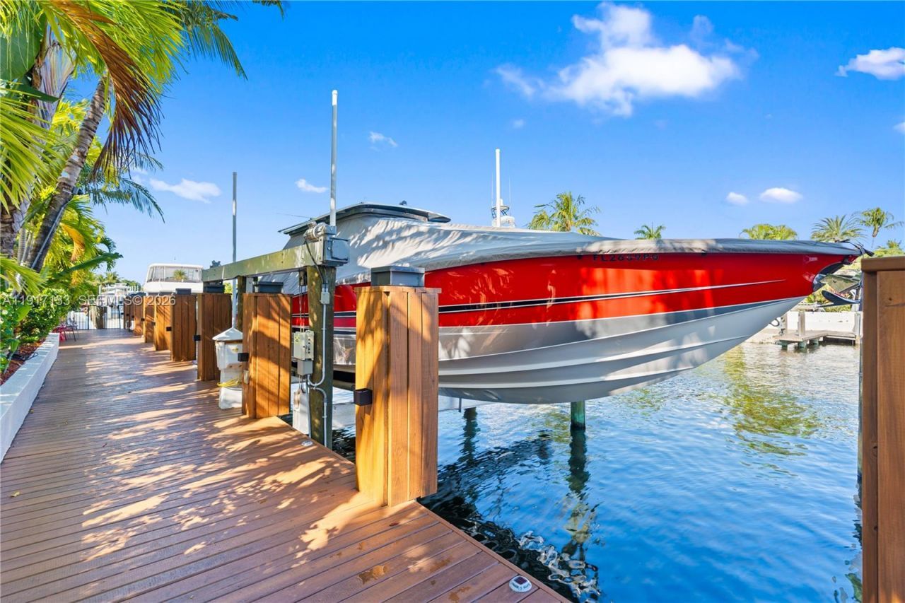 2839 NE 35th St, Fort Lauderdale, FL 33306 Photo