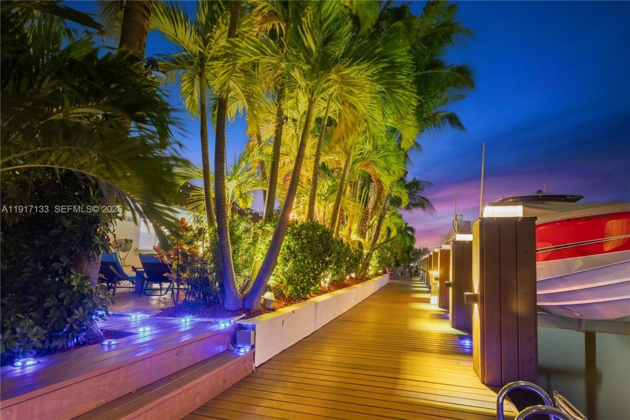 2839 NE 35th St, Fort Lauderdale, FL 33306 Photo