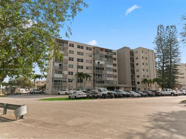 16450 Miami Dr, Unit 602, North Miami Beach, FL 33162