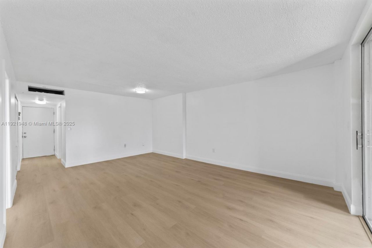 16450 Miami Dr, Unit 602, North Miami Beach, FL 33162 Photo