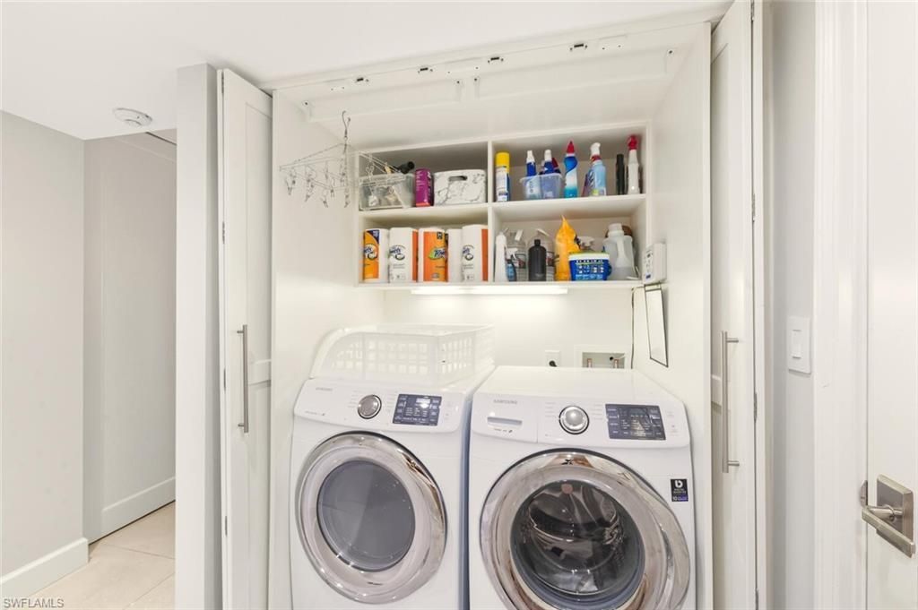 250 Park Shore Dr E, Unit 101, Naples, FL 34103 Photo