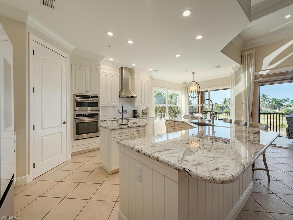 18550 Sandalwood Pointe, Unit 201, Fort Myers, FL 33908 Photo