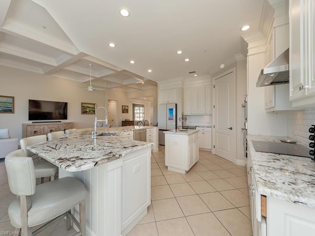 18550 Sandalwood Pointe, Unit 201, Fort Myers, FL 33908 Photo