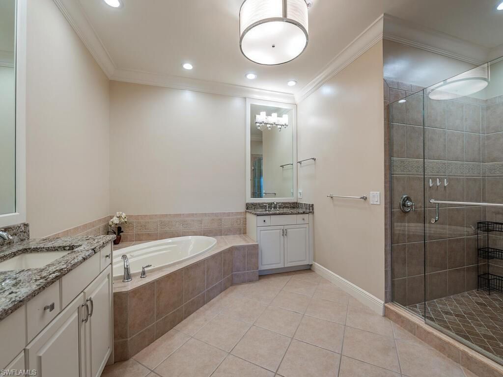 18550 Sandalwood Pointe, Unit 201, Fort Myers, FL 33908 Photo