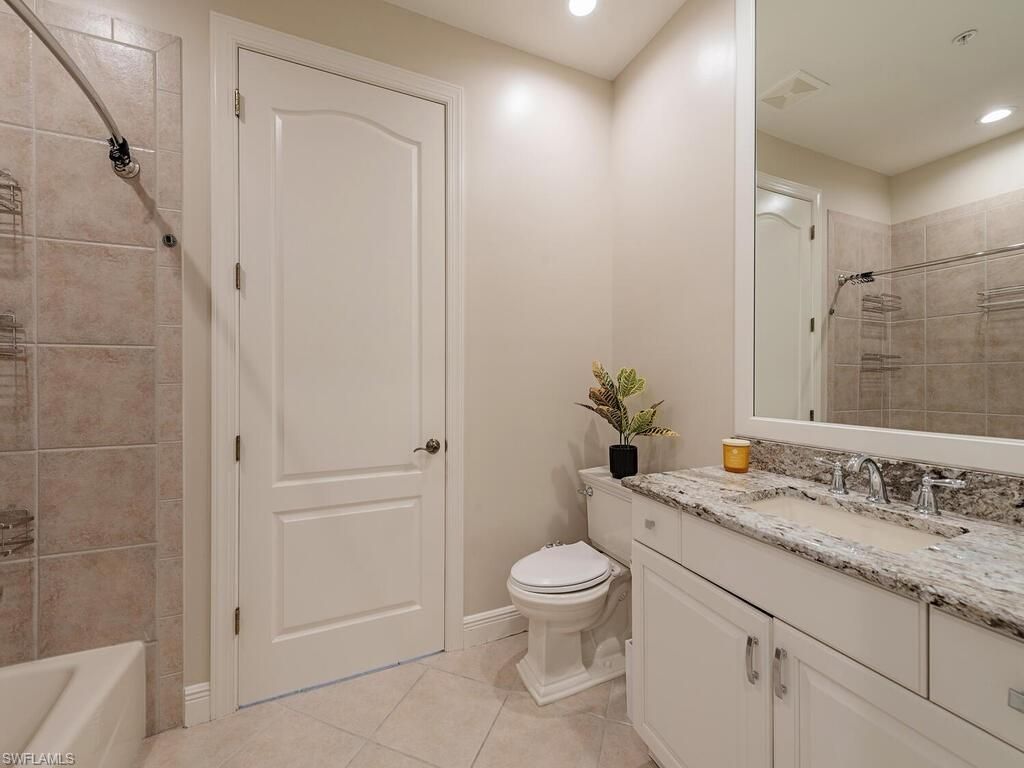 18550 Sandalwood Pointe, Unit 201, Fort Myers, FL 33908 Photo