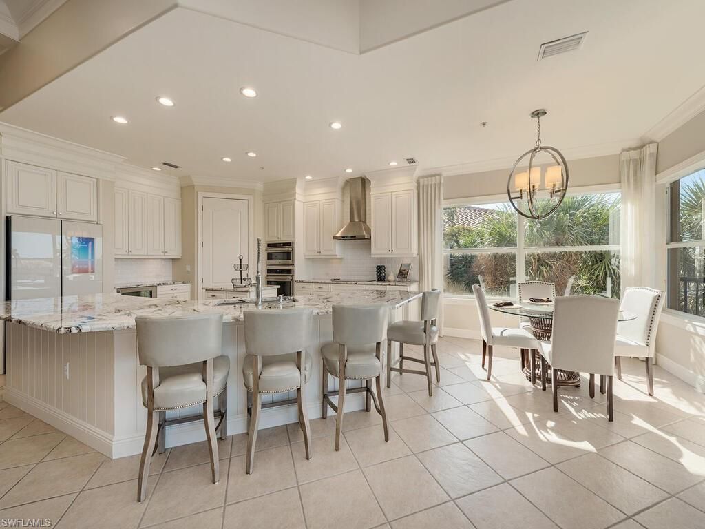 18550 Sandalwood Pointe, Unit 201, Fort Myers, FL 33908 Photo