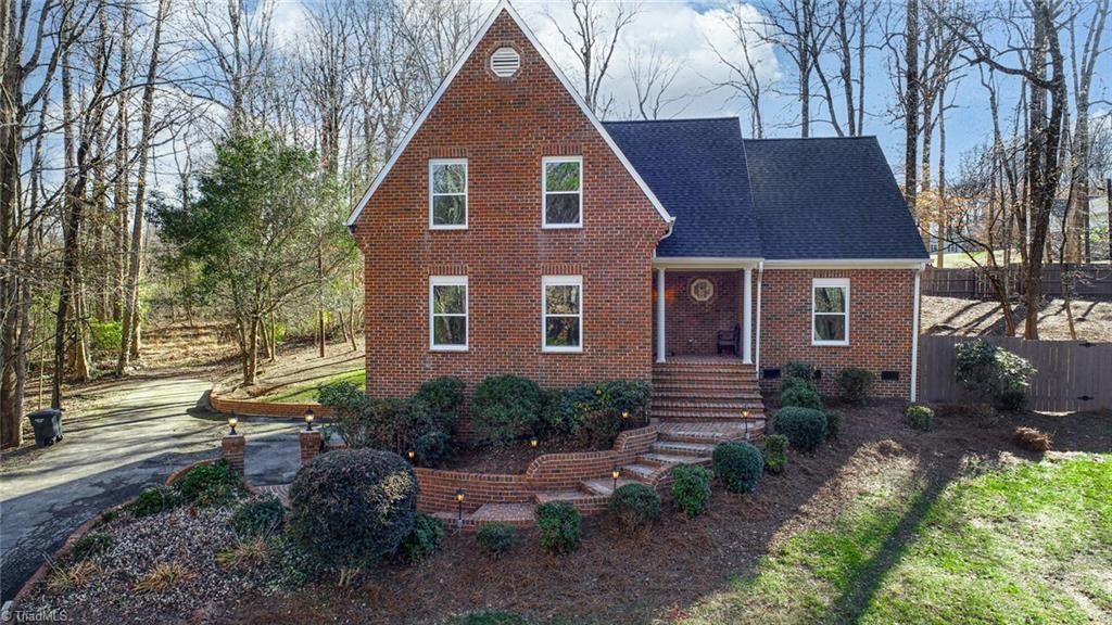 7449 Old Farm Road, Thomasville, NC 27360 Main Photo