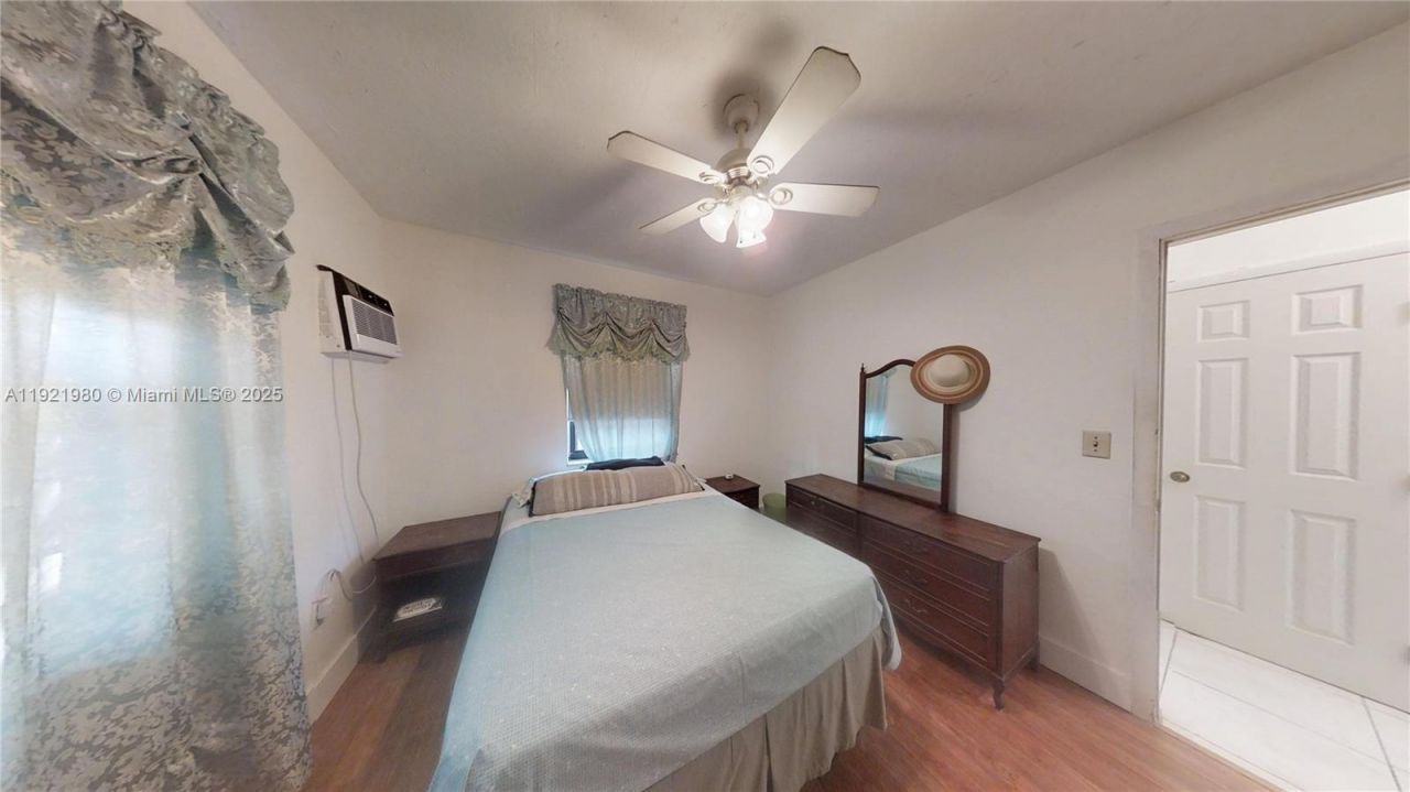 13040 NW 13th Ave, North Miami, FL 33167 Photo