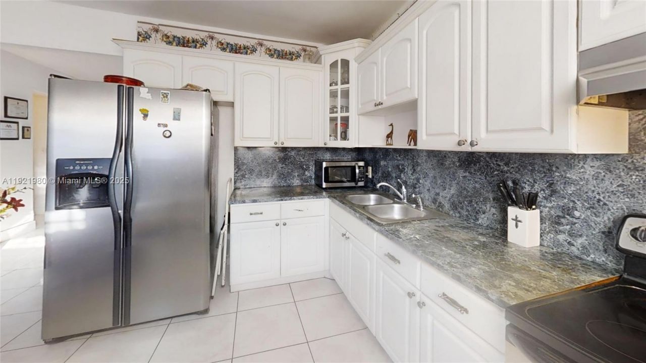 13040 NW 13th Ave, North Miami, FL 33167 Photo