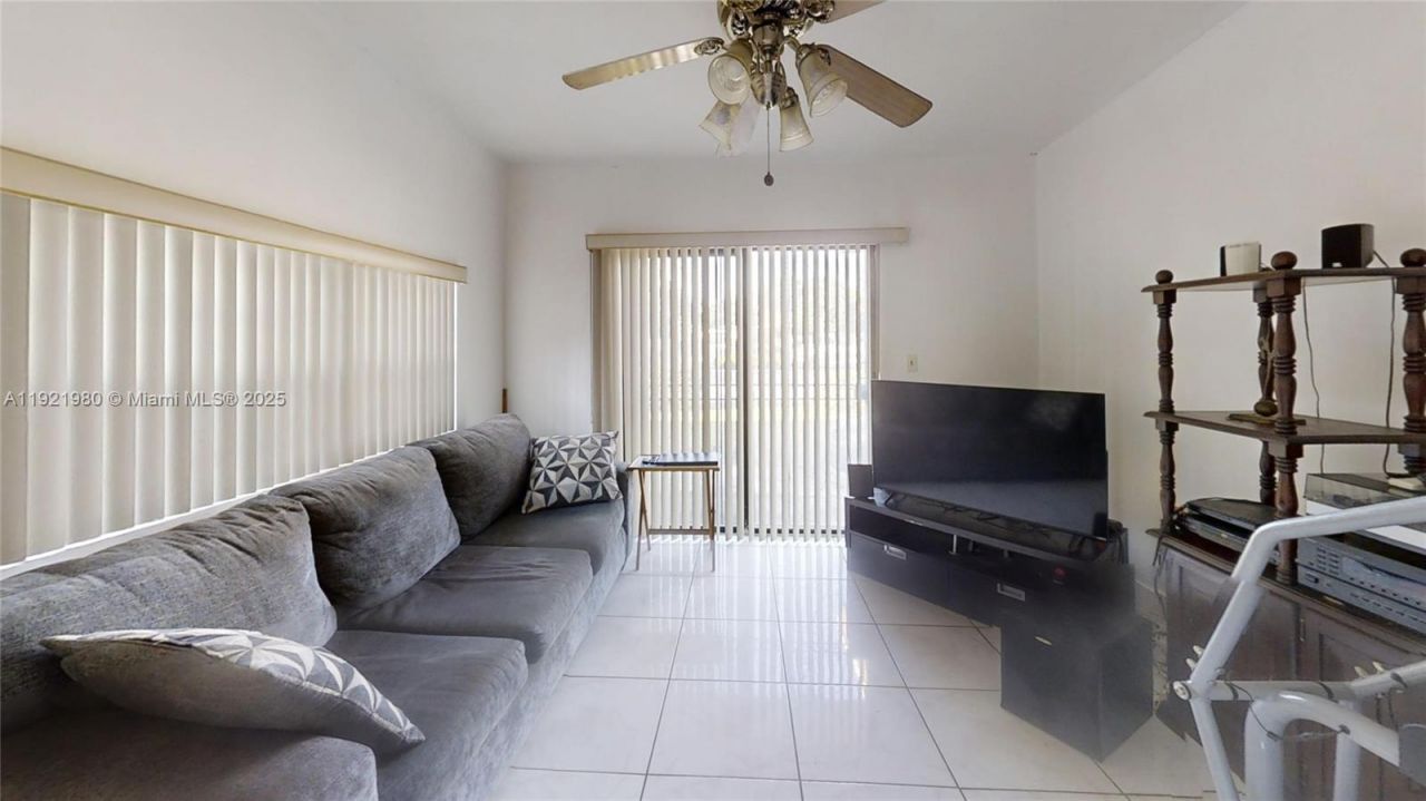 13040 NW 13th Ave, North Miami, FL 33167 Photo