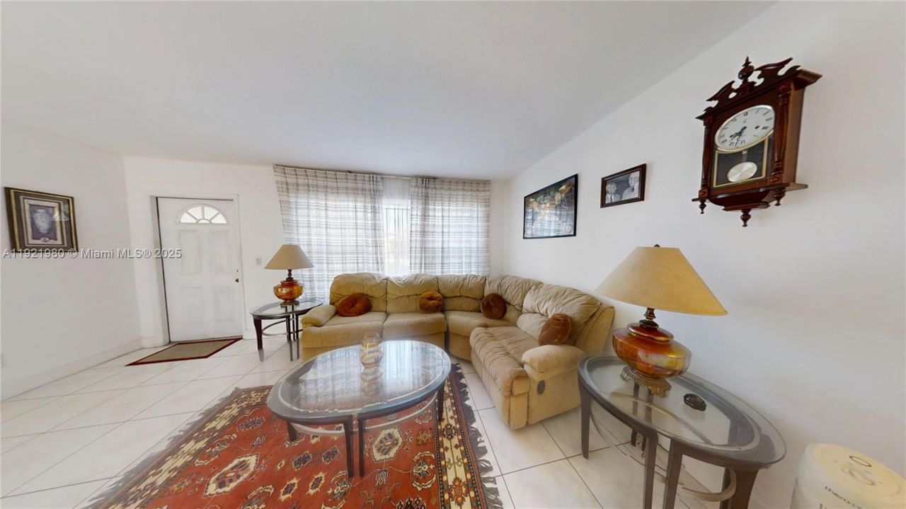 13040 NW 13th Ave, North Miami, FL 33167 Photo