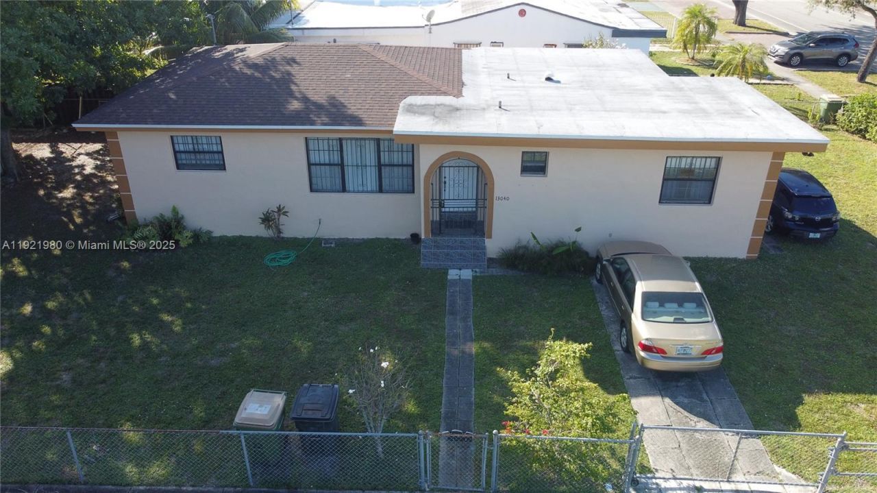 13040 NW 13th Ave, North Miami, FL 33167 Photo