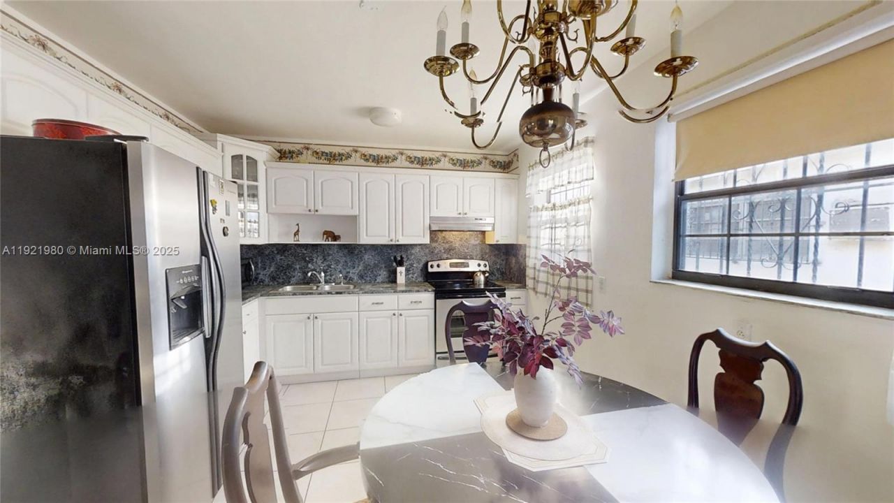 13040 NW 13th Ave, North Miami, FL 33167 Photo