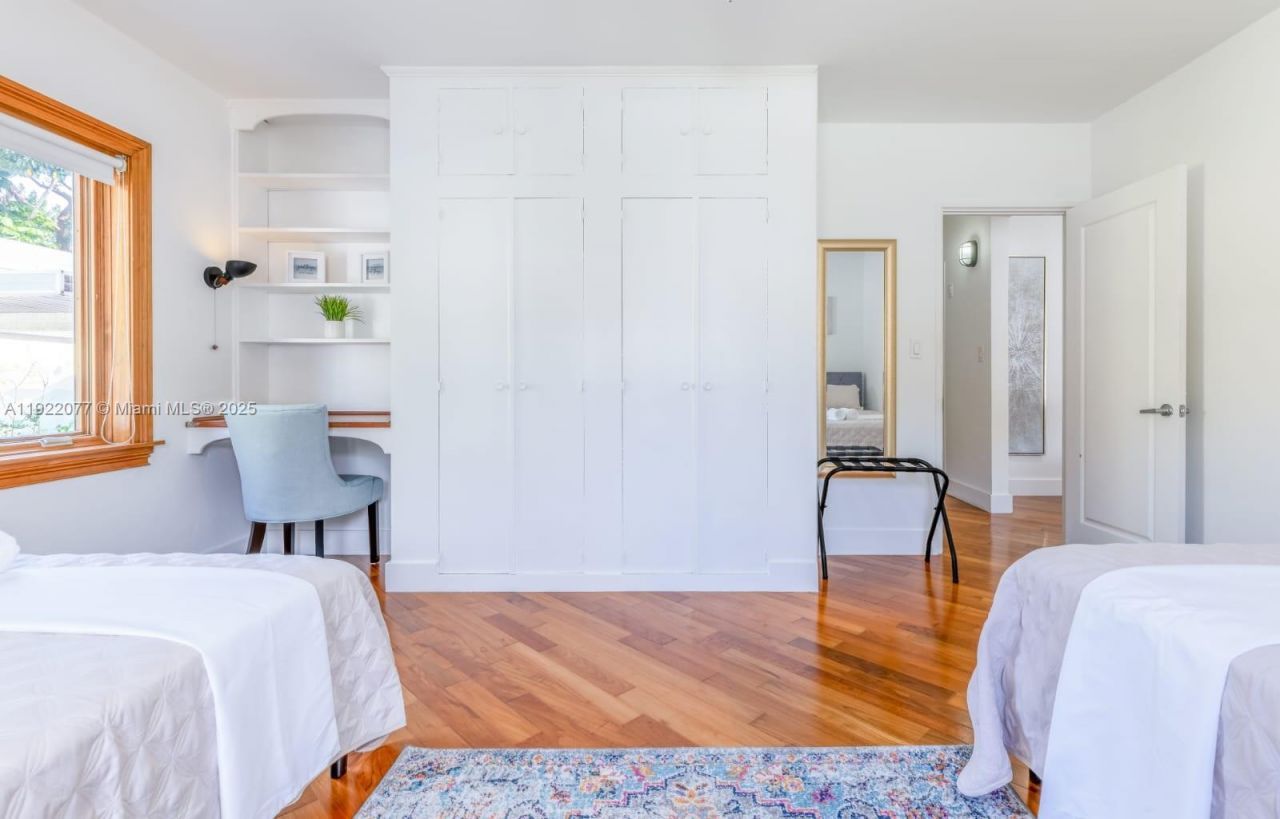 1230 SW 22nd Ter, Miami, FL 33145 Photo