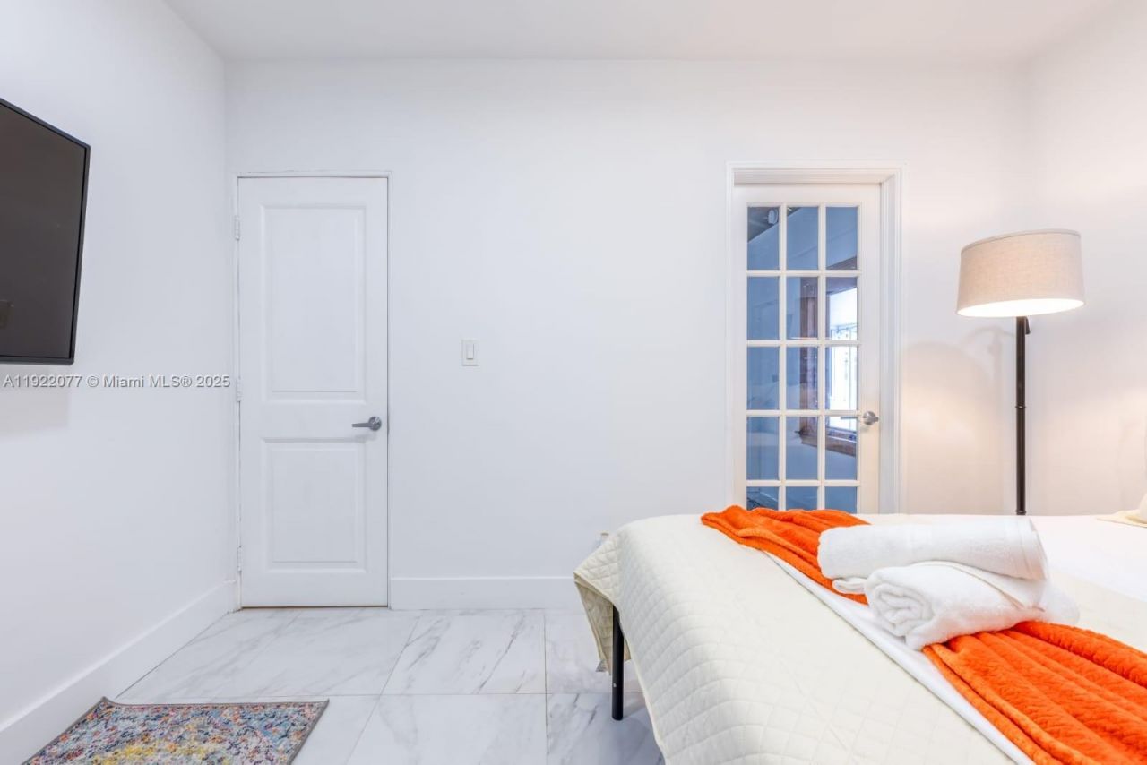 1230 SW 22nd Ter, Miami, FL 33145 Photo