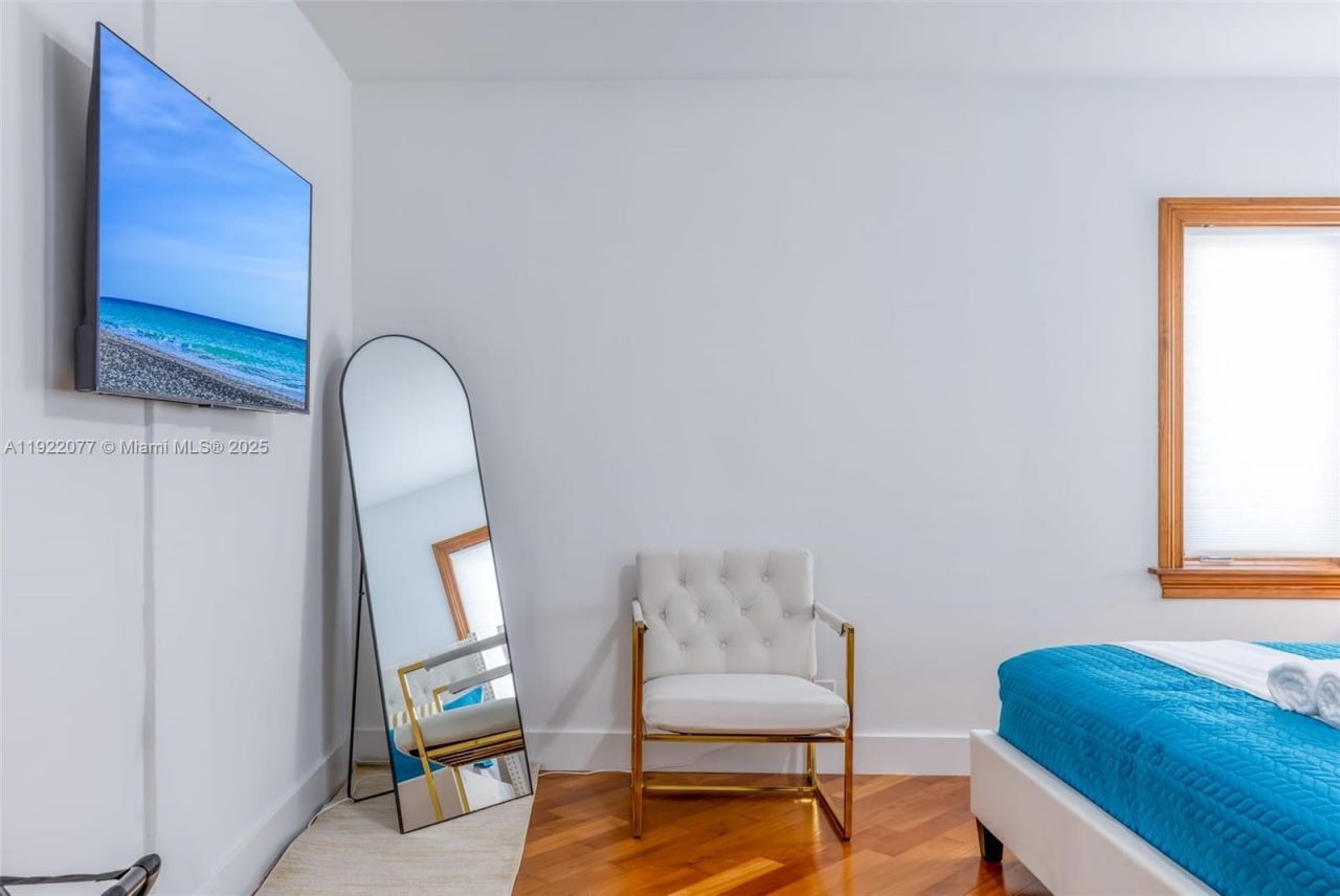 1230 SW 22nd Ter, Miami, FL 33145 Photo