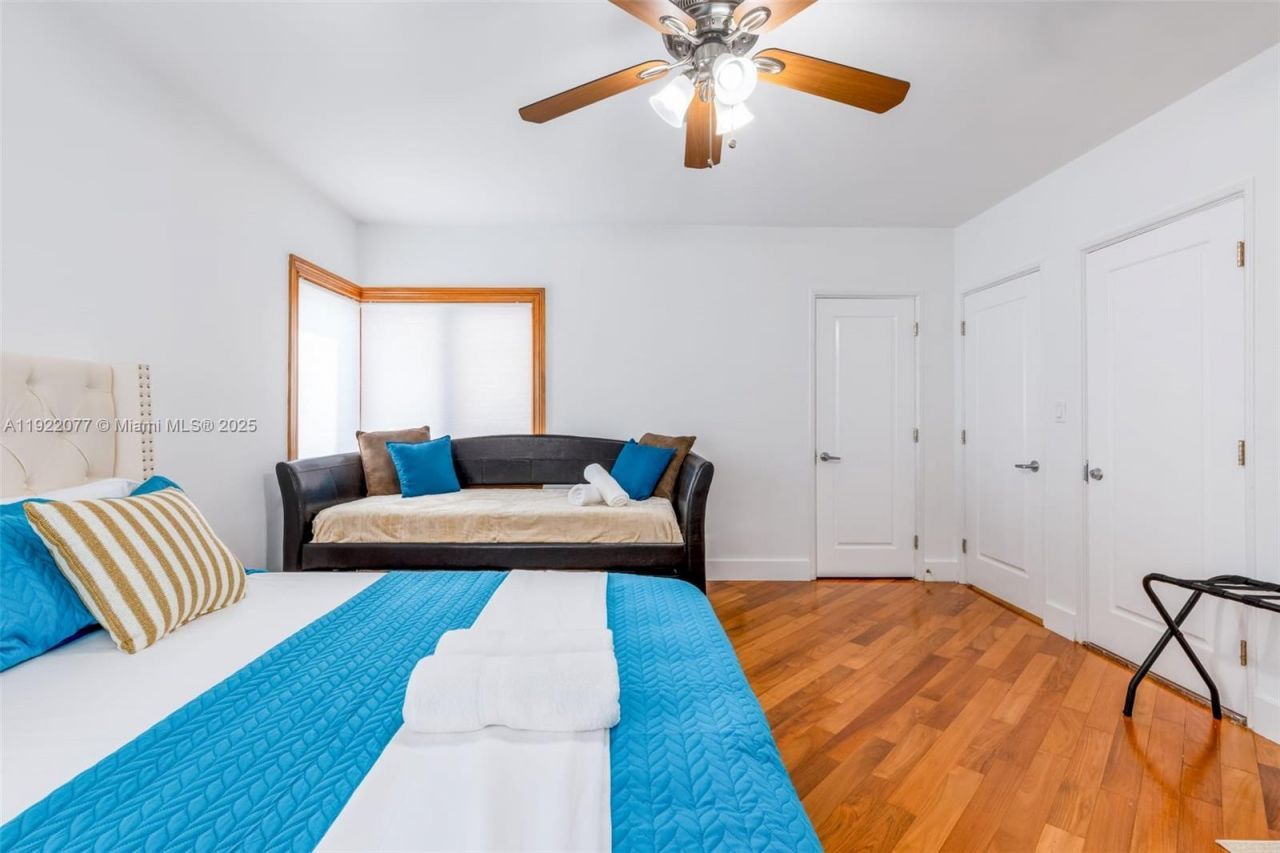 1230 SW 22nd Ter, Miami, FL 33145 Photo