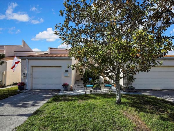 4354 OUTRIGGER LANE, TAMPA, FL 33615