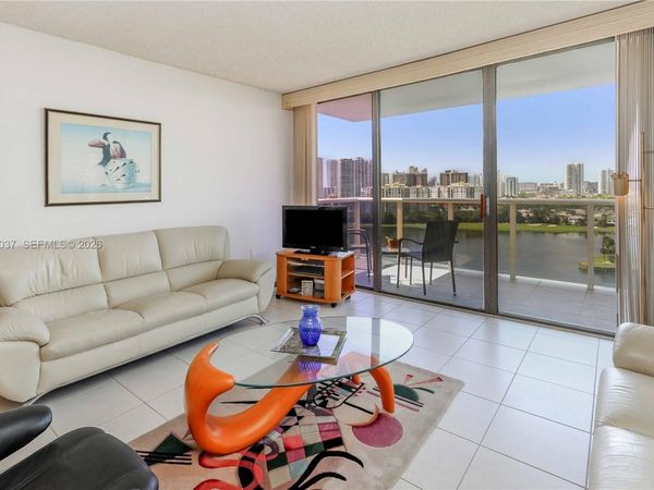 3625 N Country Club Dr, Unit 1804, Aventura, FL 33180
