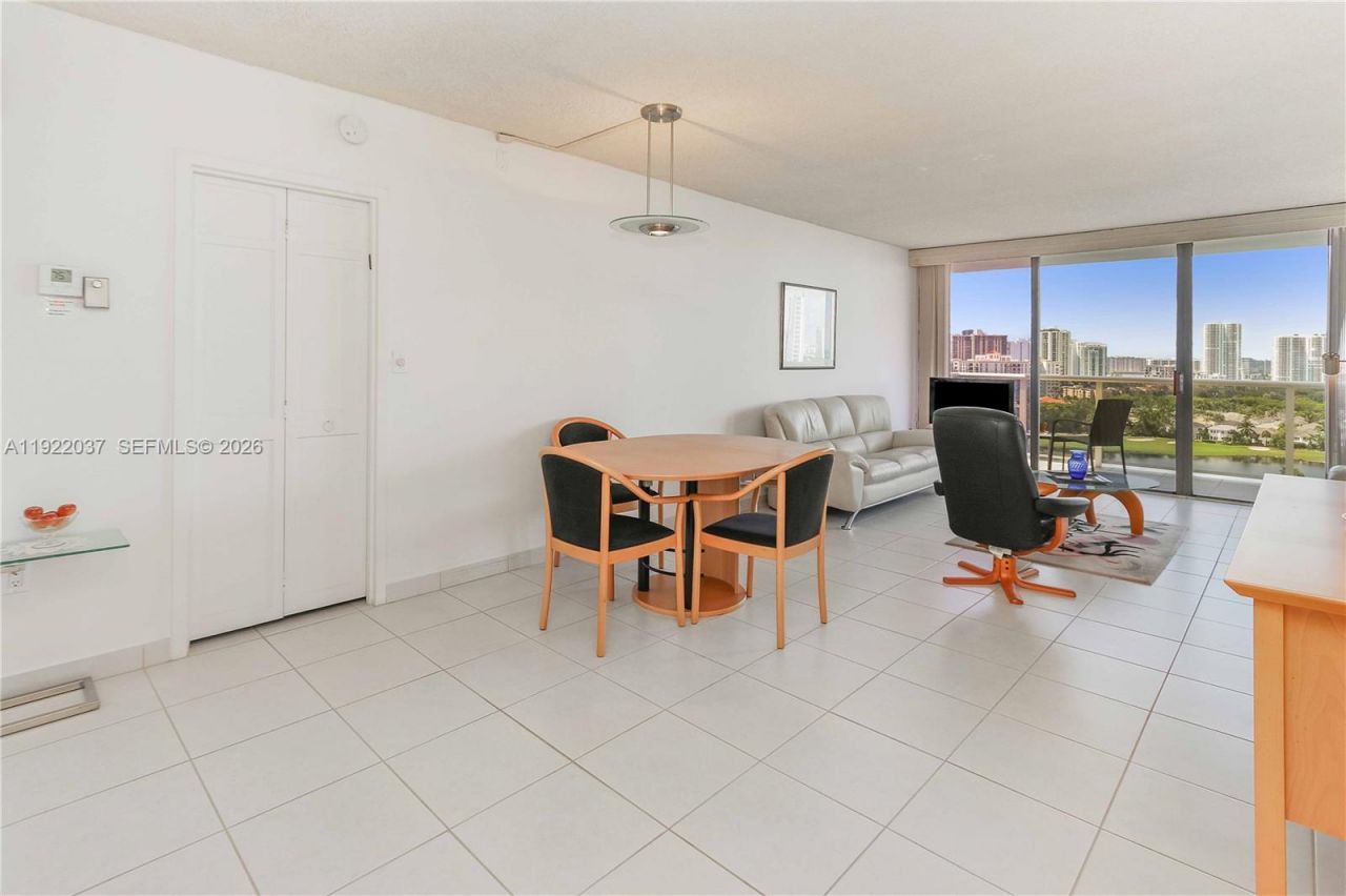 3625 N Country Club Dr, Unit 1804, Aventura, FL 33180 Photo