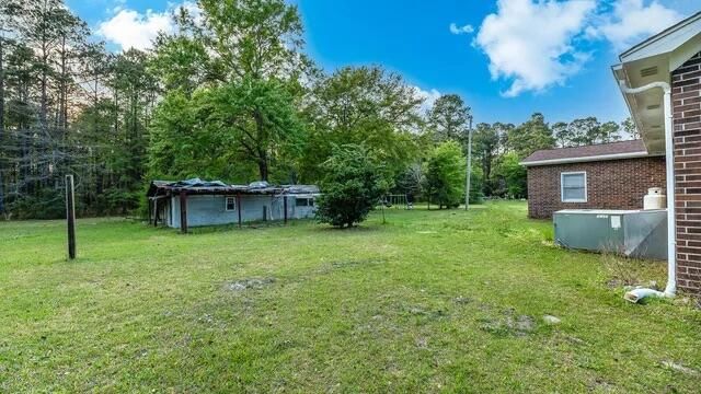 324 W End Drive Photo 3