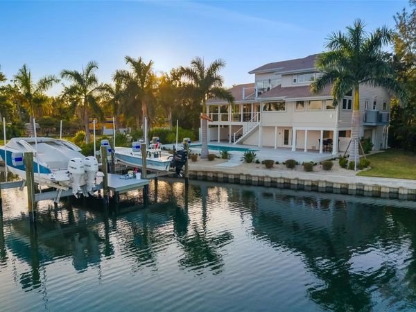 225 LITTLE POND LANE, SARASOTA, FL 34242