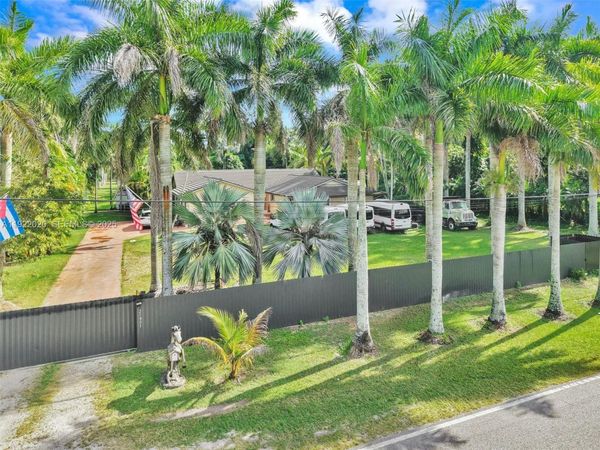 21801 SW 202nd Ave, Miami, FL 33170