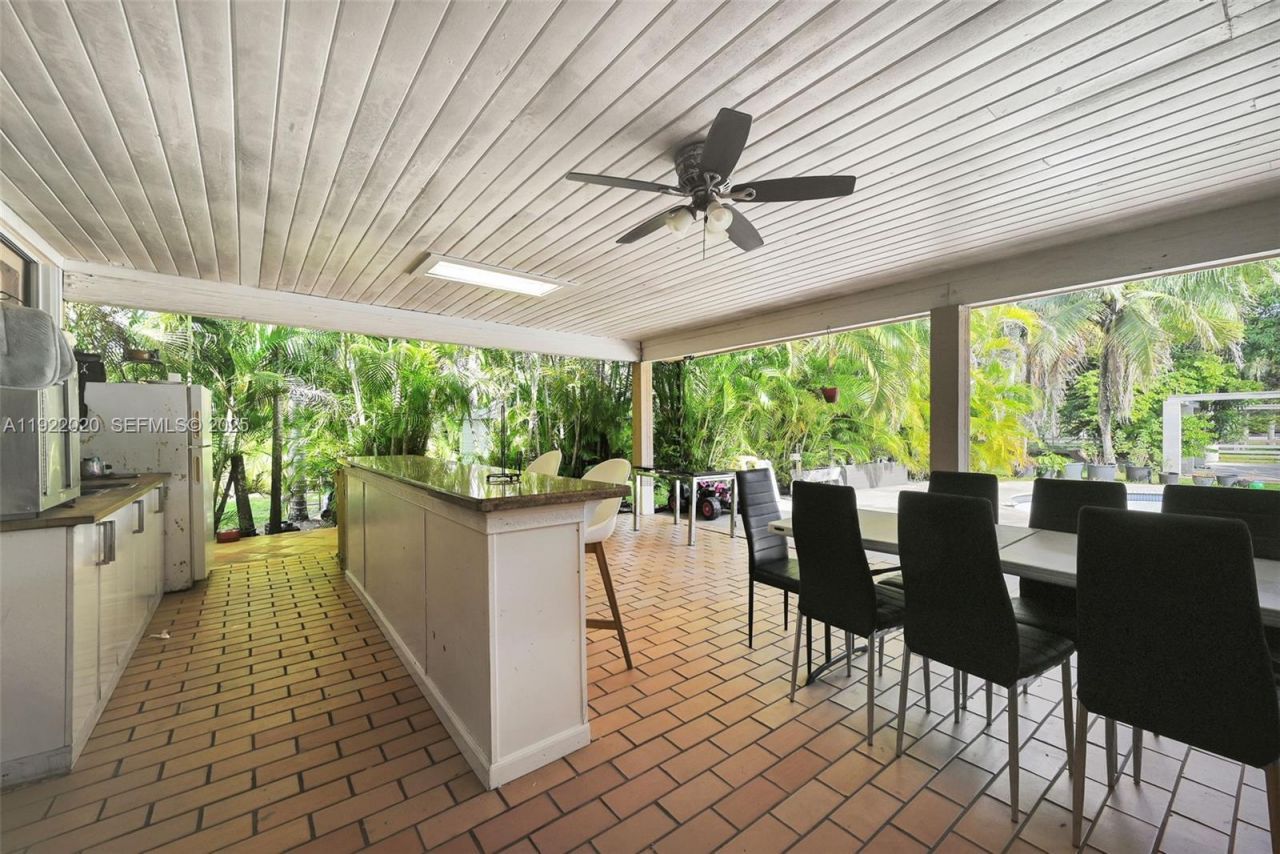 21801 SW 202nd Ave, Miami, FL 33170 Photo