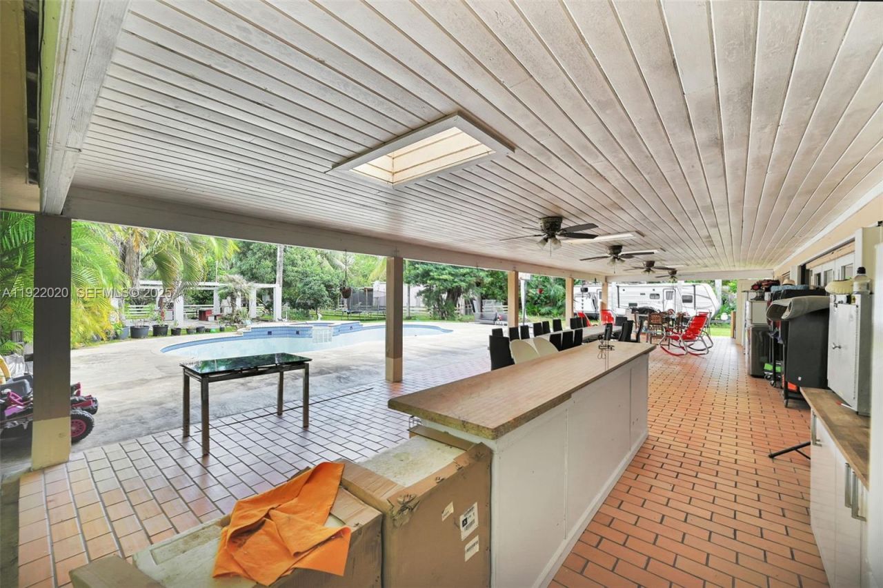 21801 SW 202nd Ave, Miami, FL 33170 Photo