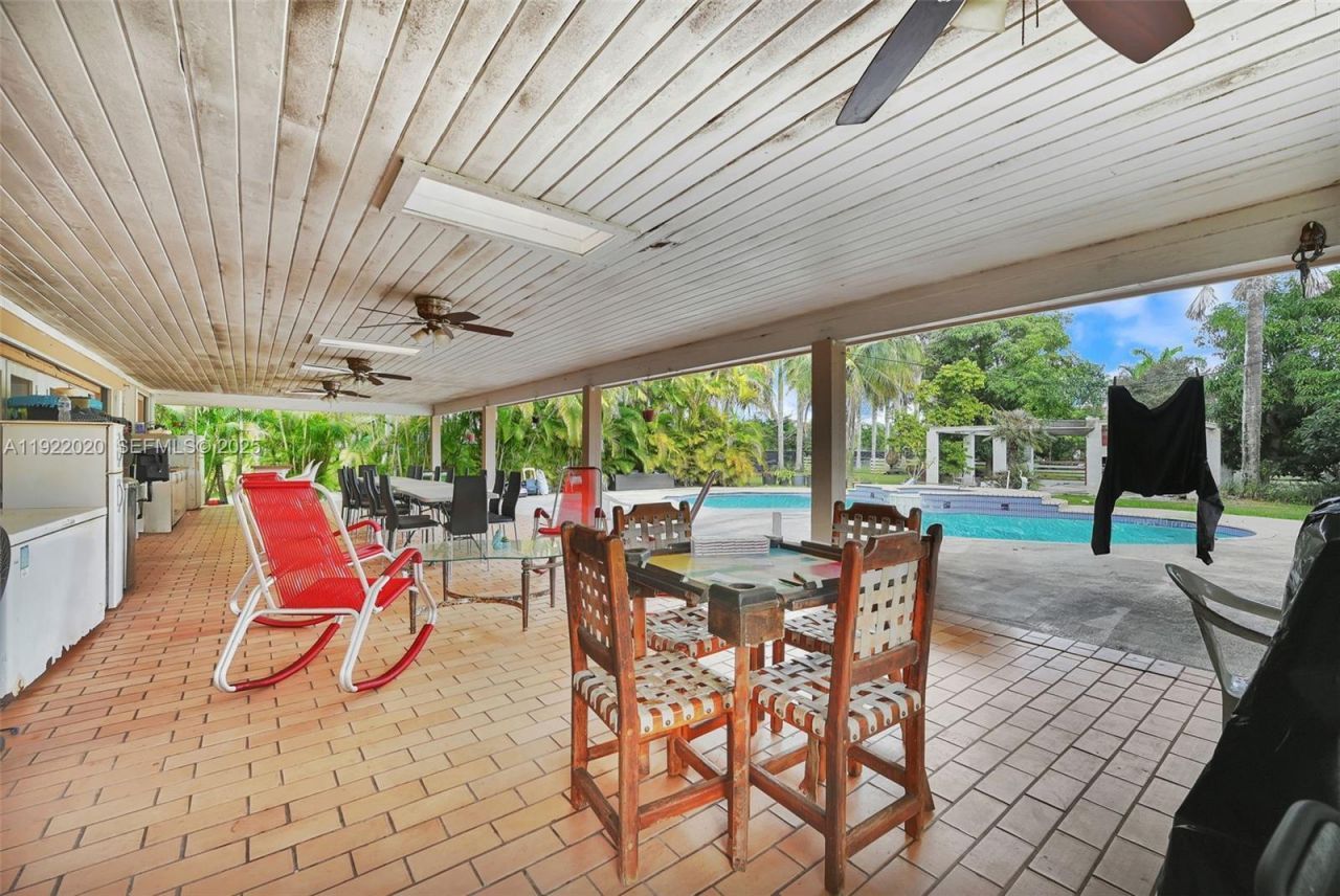 21801 SW 202nd Ave, Miami, FL 33170 Photo