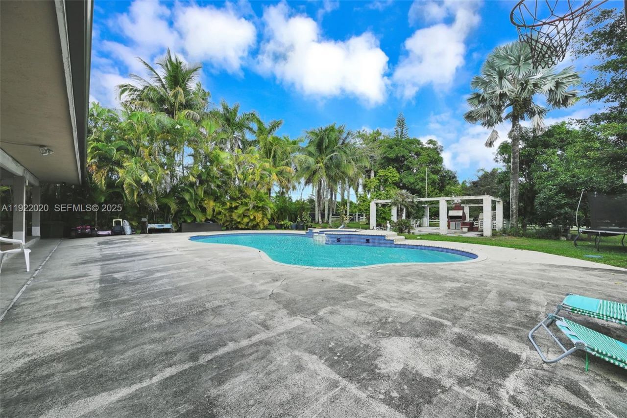 21801 SW 202nd Ave, Miami, FL 33170 Photo