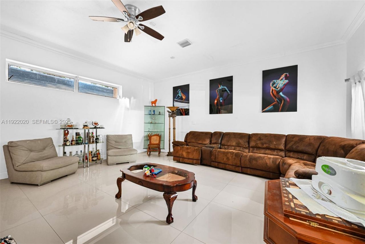 21801 SW 202nd Ave, Miami, FL 33170 Photo