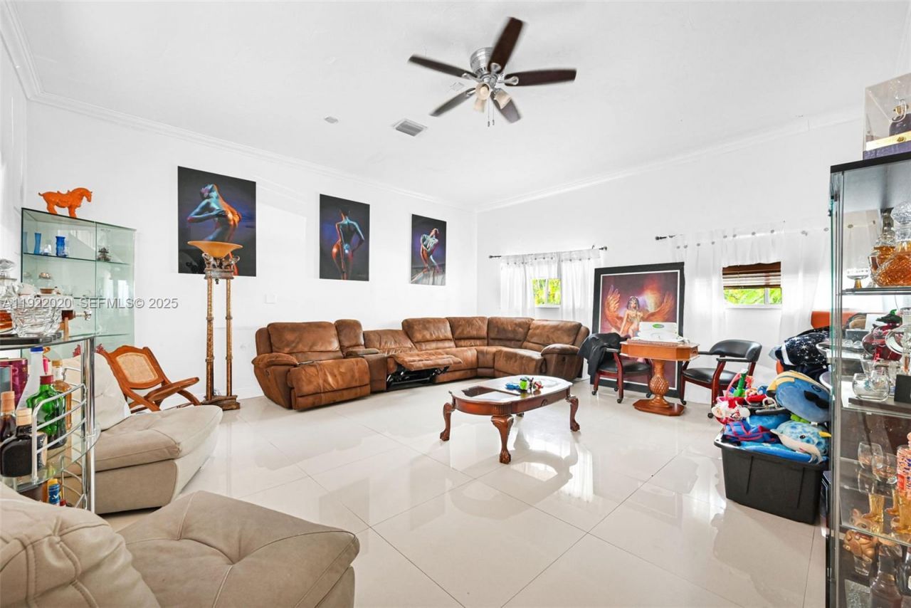 21801 SW 202nd Ave, Miami, FL 33170 Photo