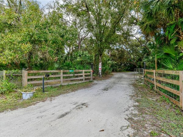 5782 Russakis Road, Fort Pierce, FL 34951
