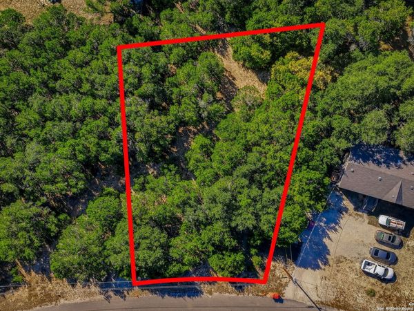 354 Buck Run Pass, Canyon Lake, TX 78133