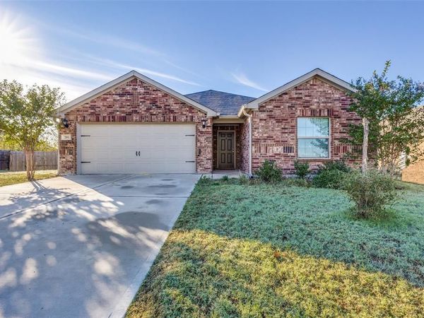 201 Cattlemans Creek Road, Newark, TX 76071