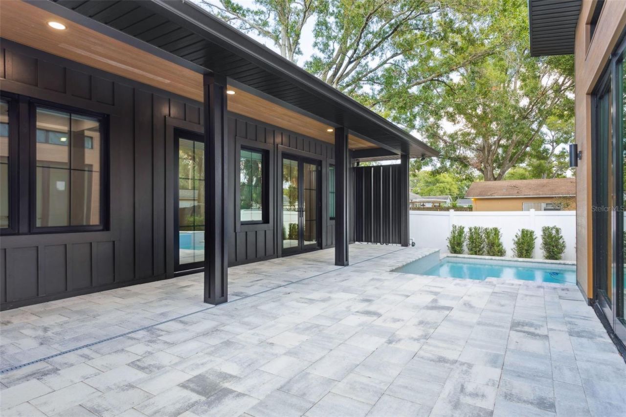 708 W Kentucky Avenue, Tampa, FL 33603 Photo