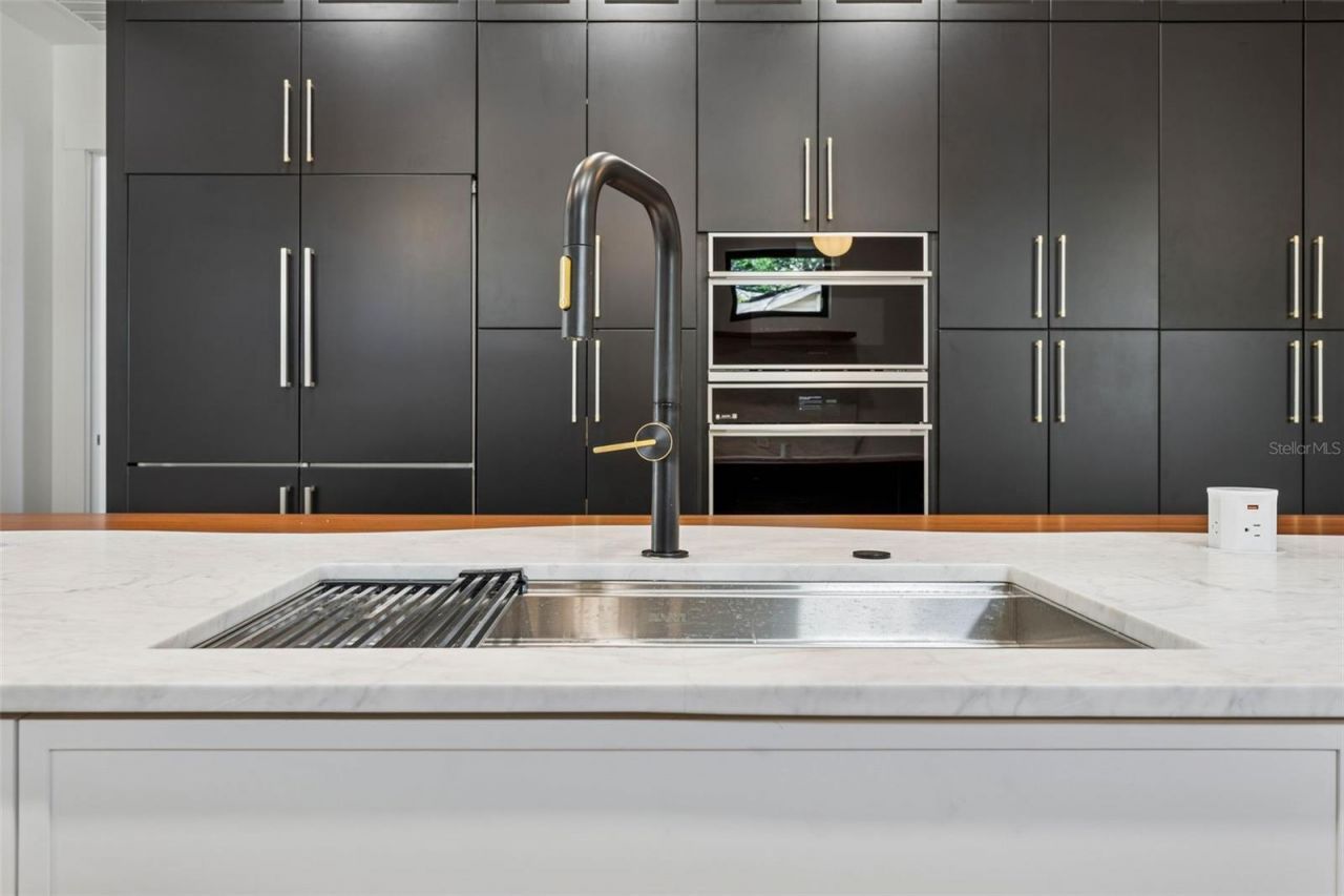 708 W Kentucky Avenue, Tampa, FL 33603 Photo