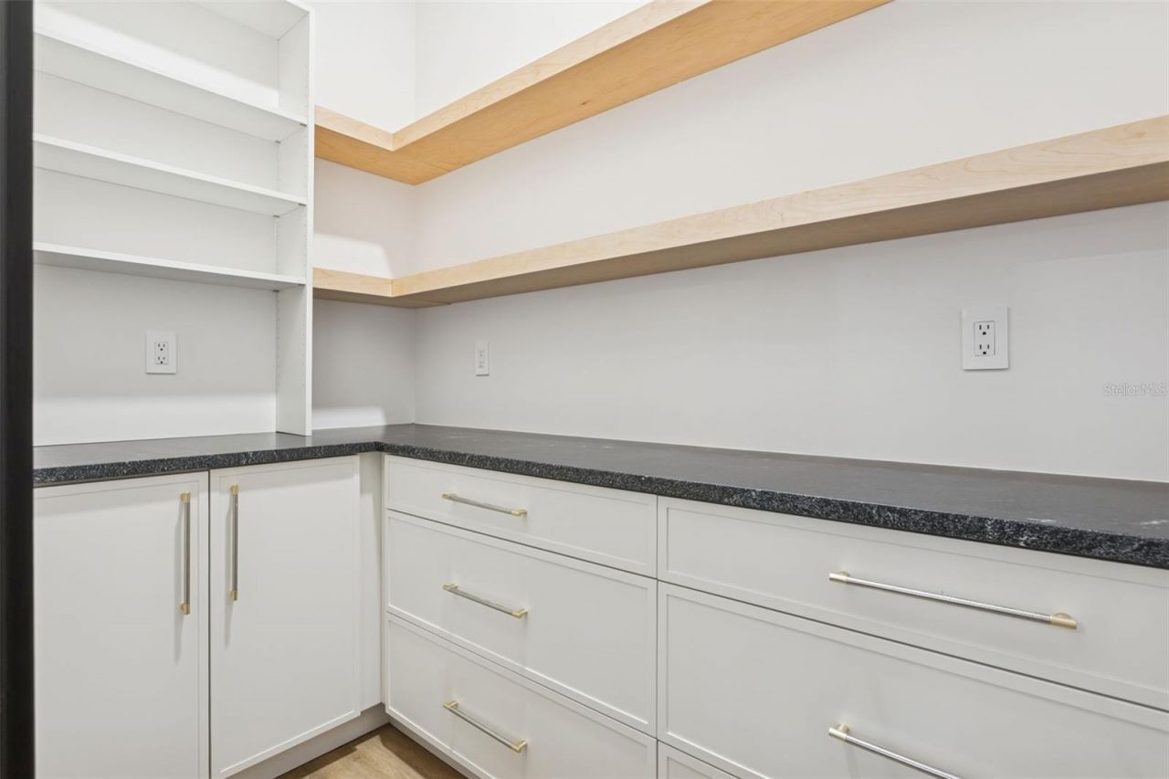 708 W Kentucky Avenue, Tampa, FL 33603 Photo