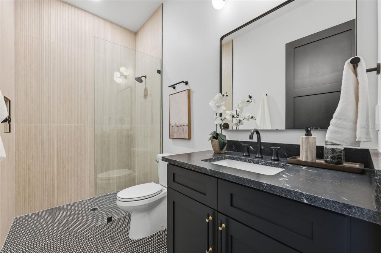 708 W Kentucky Avenue, Tampa, FL 33603 Photo