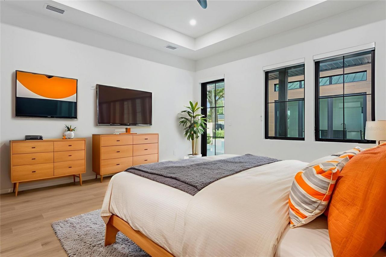 708 W Kentucky Avenue, Tampa, FL 33603 Photo