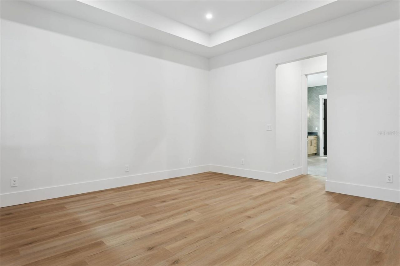 708 W Kentucky Avenue, Tampa, FL 33603 Photo